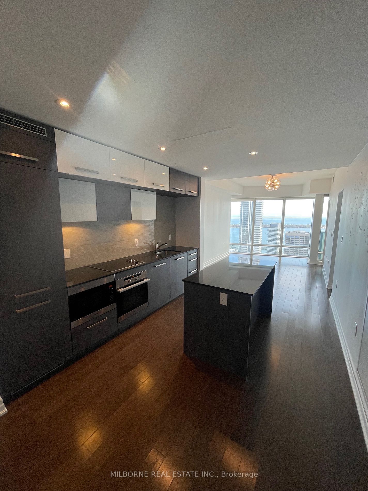 8 The Esplanade Ave, #4311