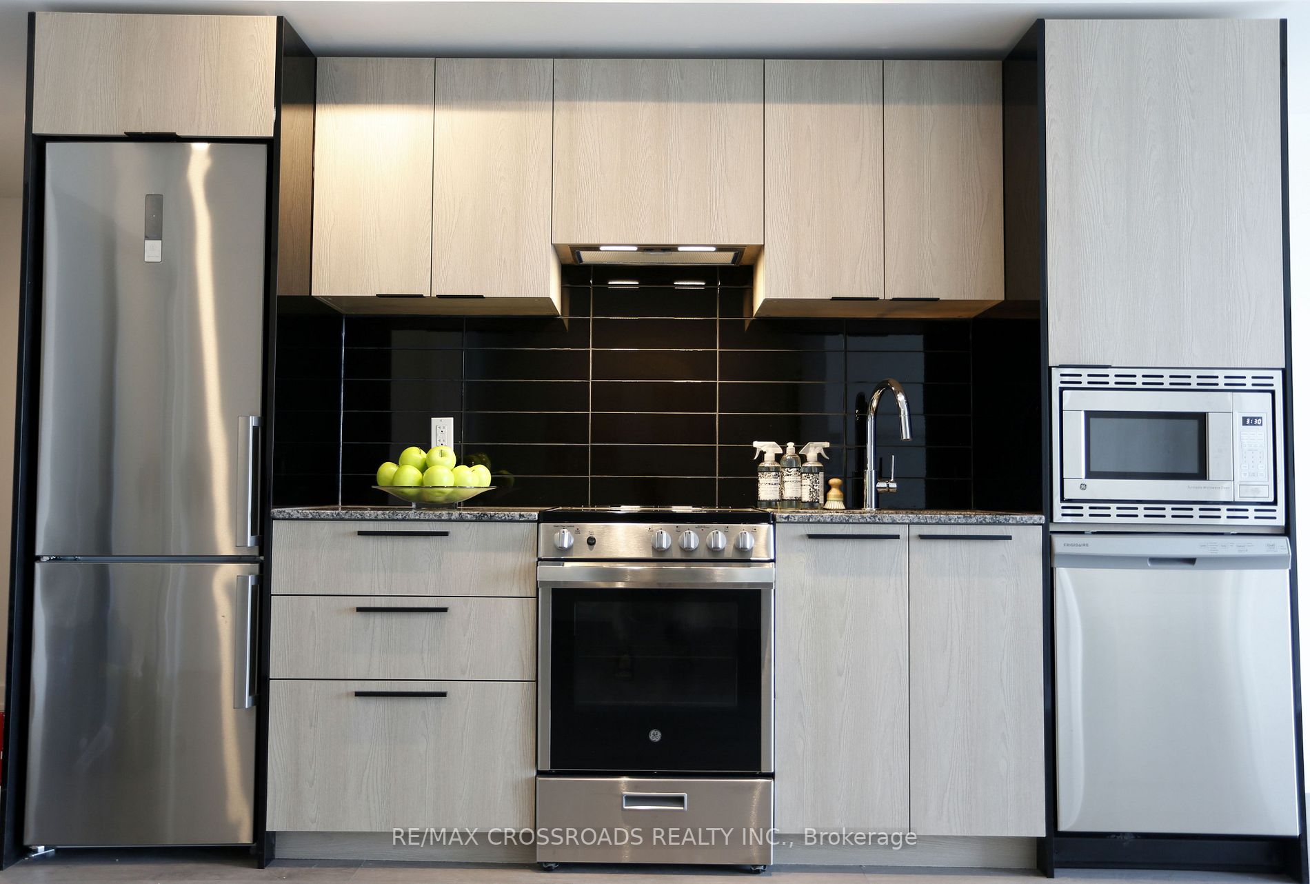 Listing C6041244 - Large Photo # 6