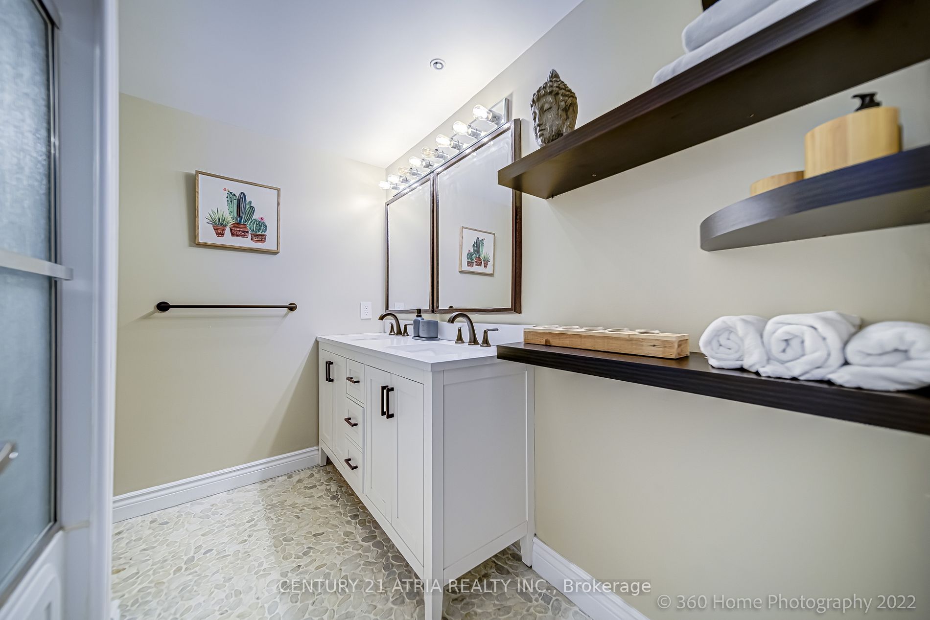 Listing C6041356 - Large Photo # 15