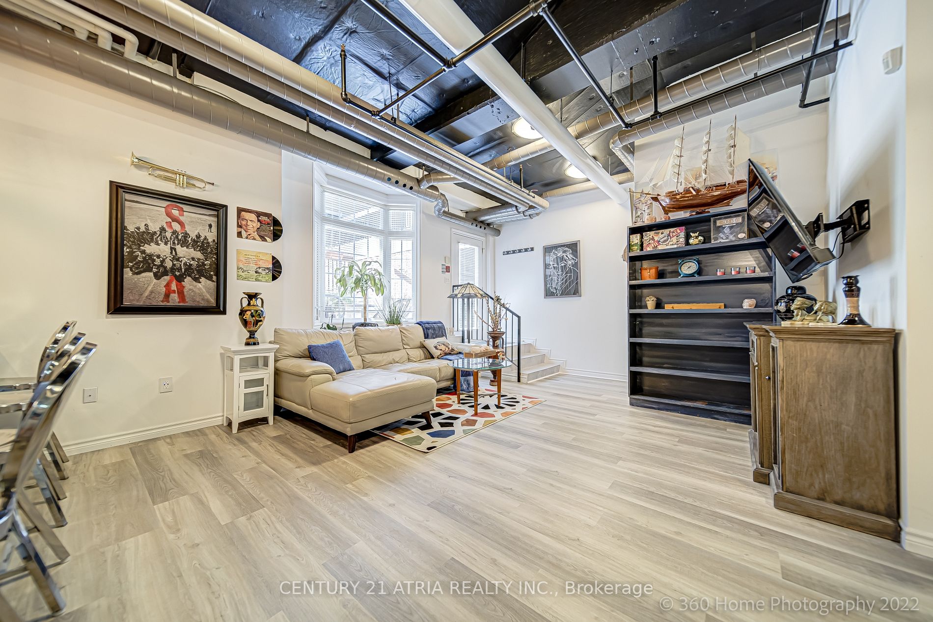 Listing C6041356 - Large Photo # 5