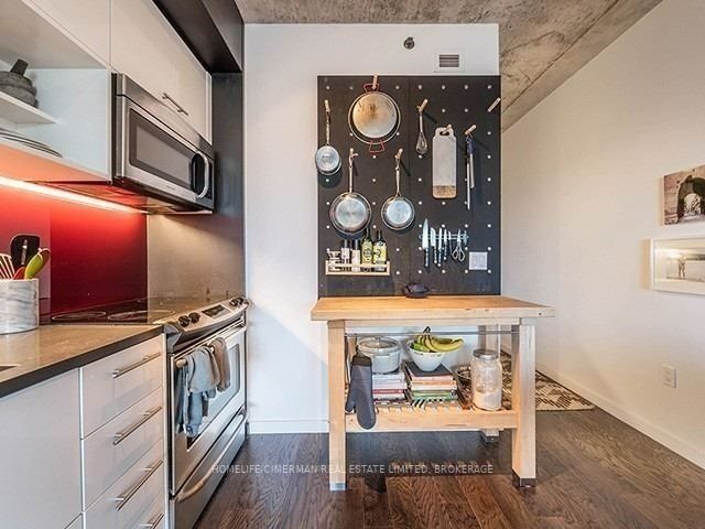 51 Trolley Cres, #1101