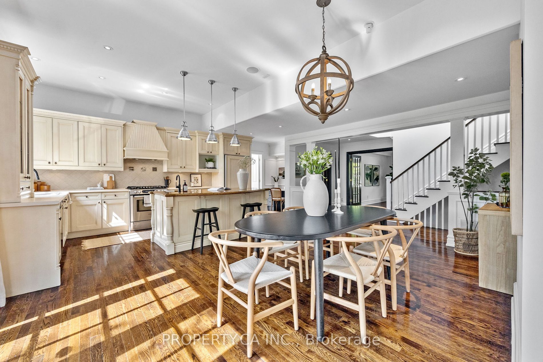 Listing C6041820 - Large Photo # 3