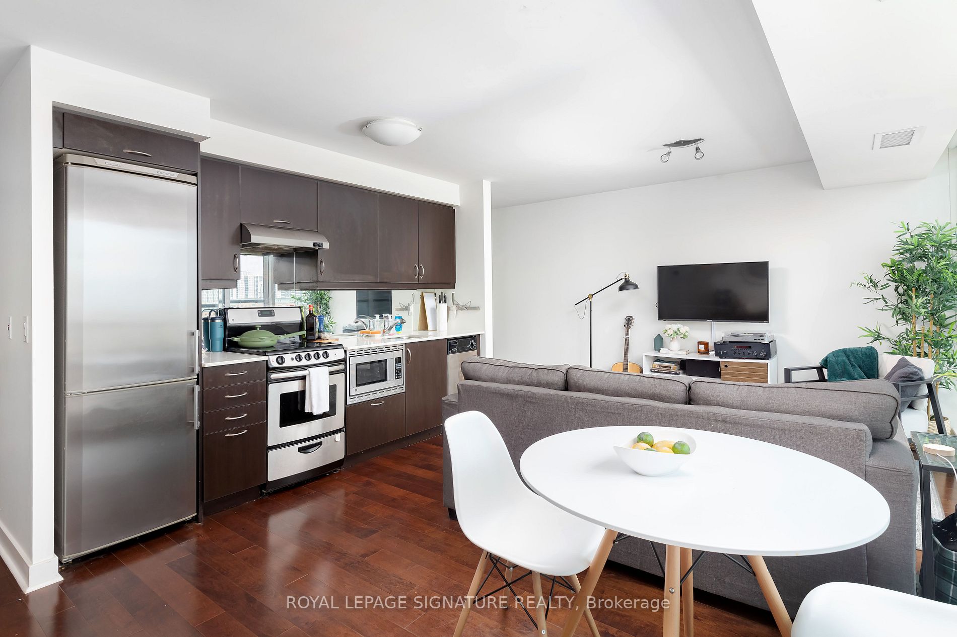 Listing C6042292 - Large Photo # 10