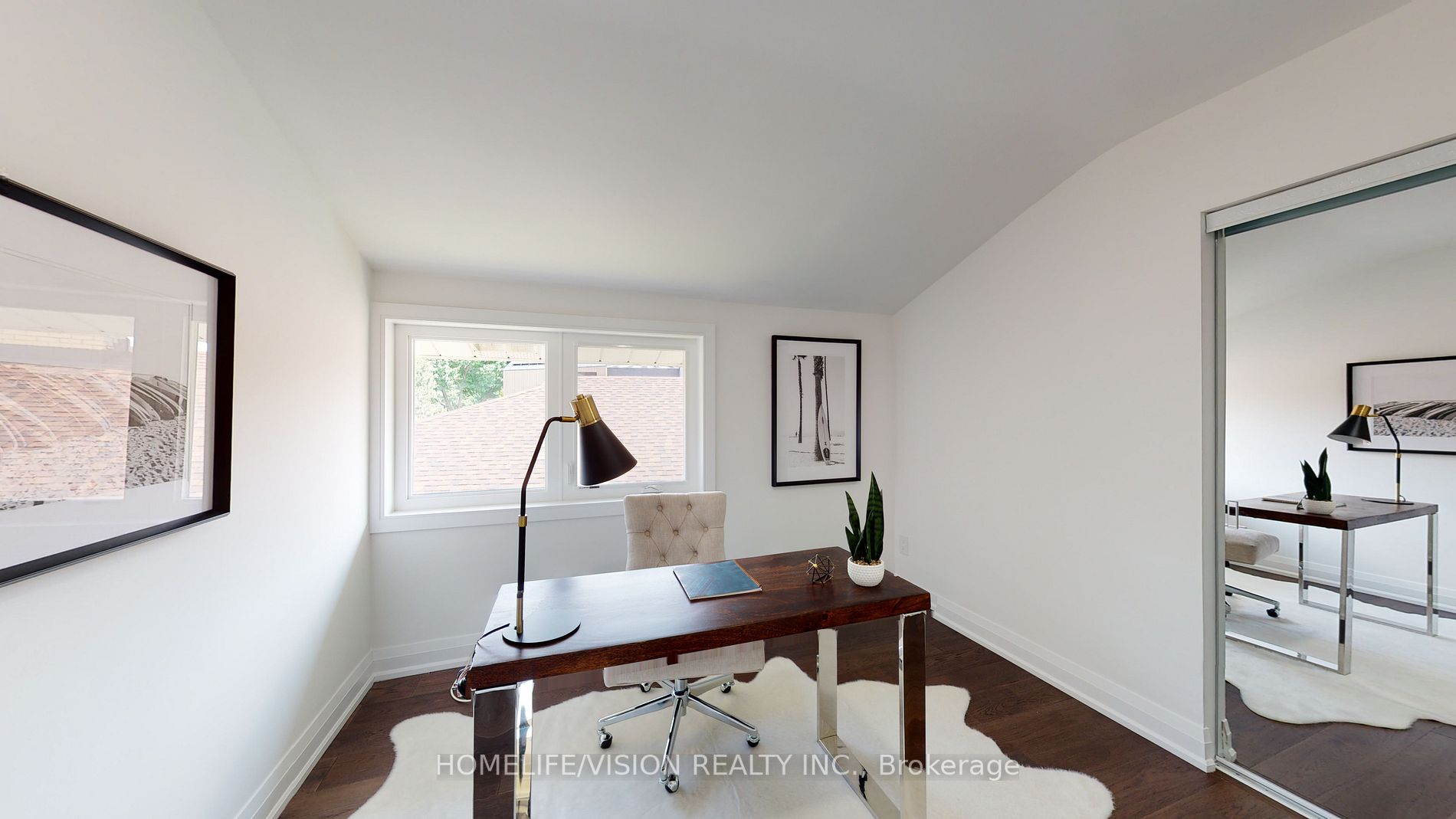 12 Flaremore Crescent