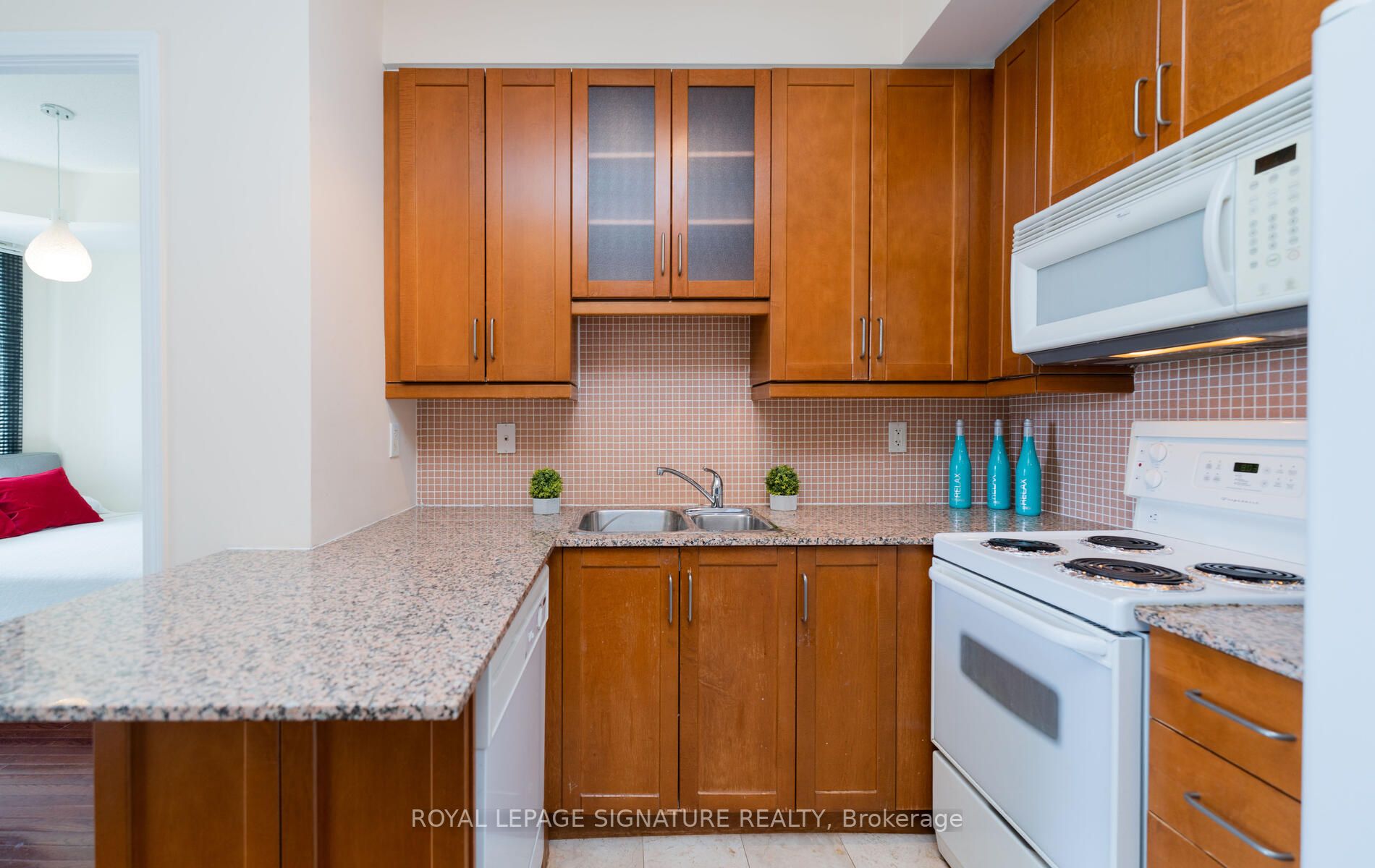 60 Byng Ave, #1502