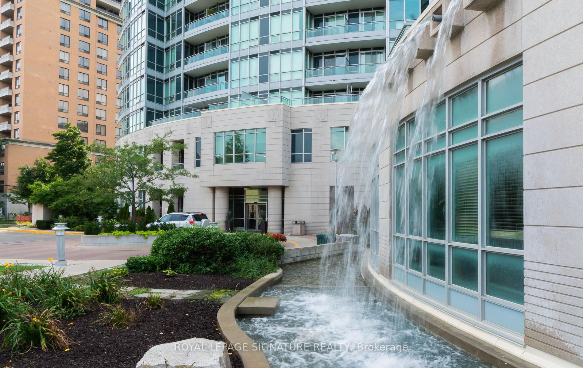 60 Byng Ave, #1502