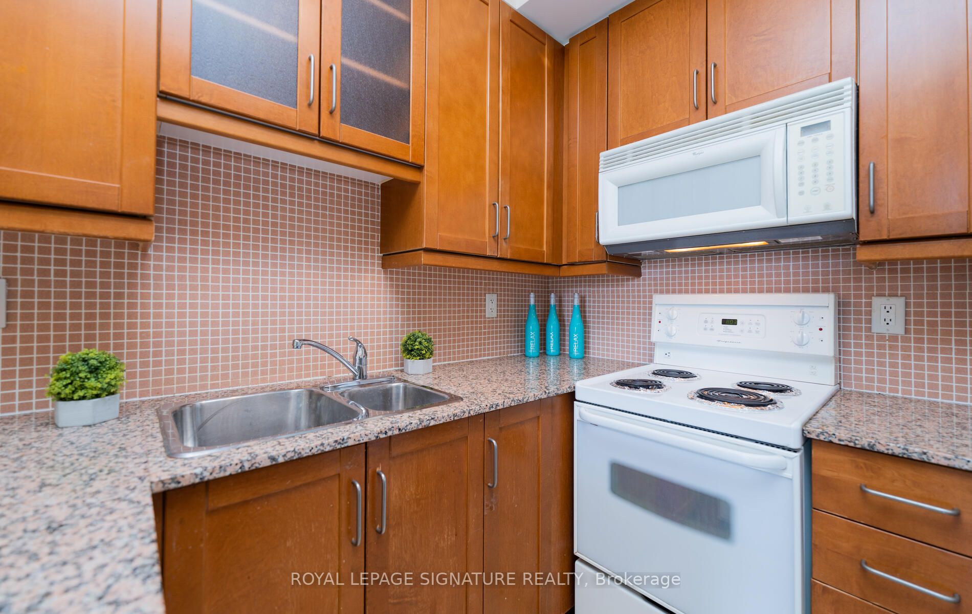 60 Byng Ave, #1502