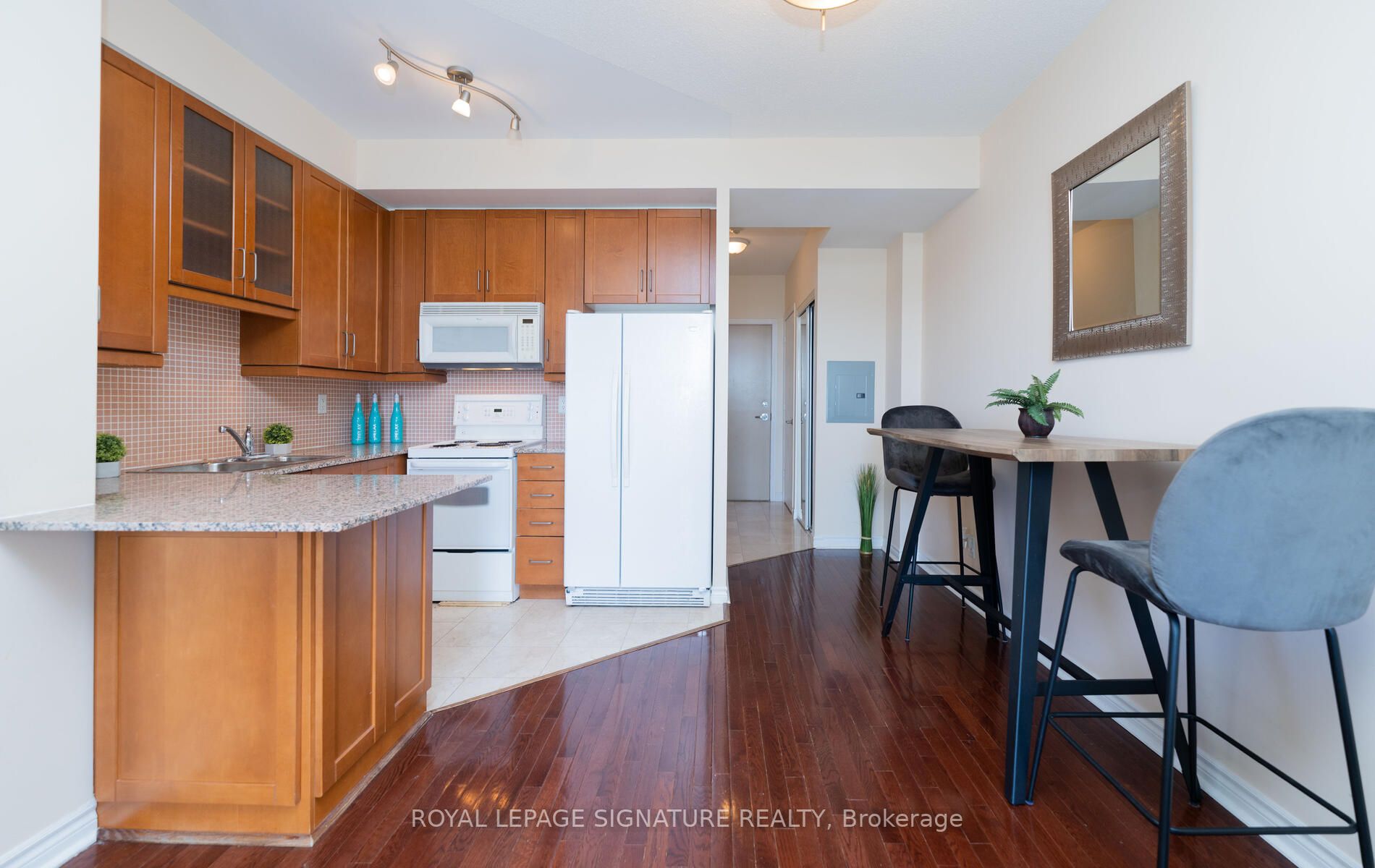 60 Byng Ave, #1502