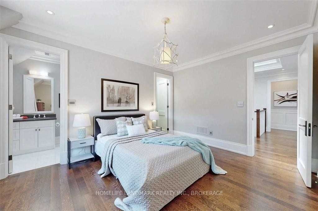 135 Rochester Avenue