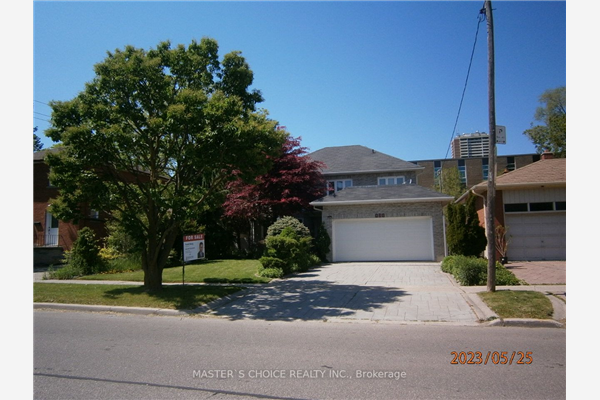 134 Moore Park Ave, Toronto