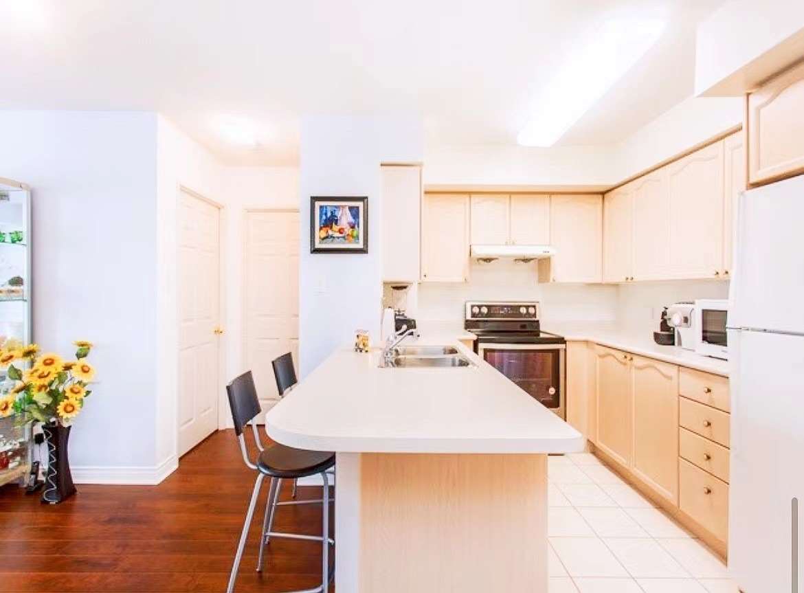 260 Doris Avenue #1609