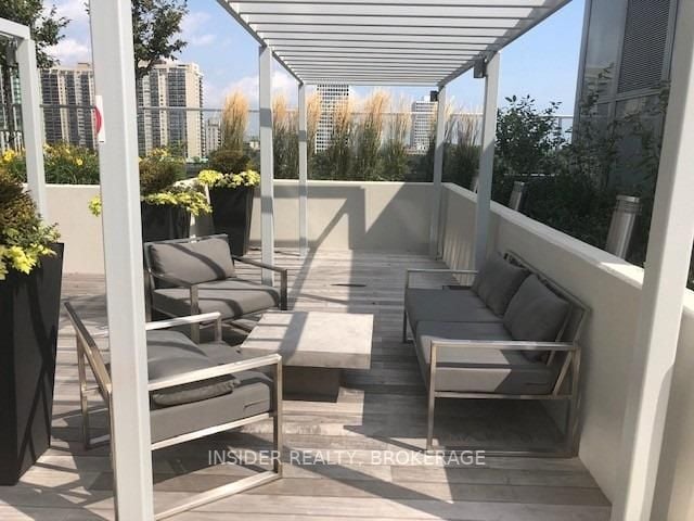 501 St Clair Ave W, #2109