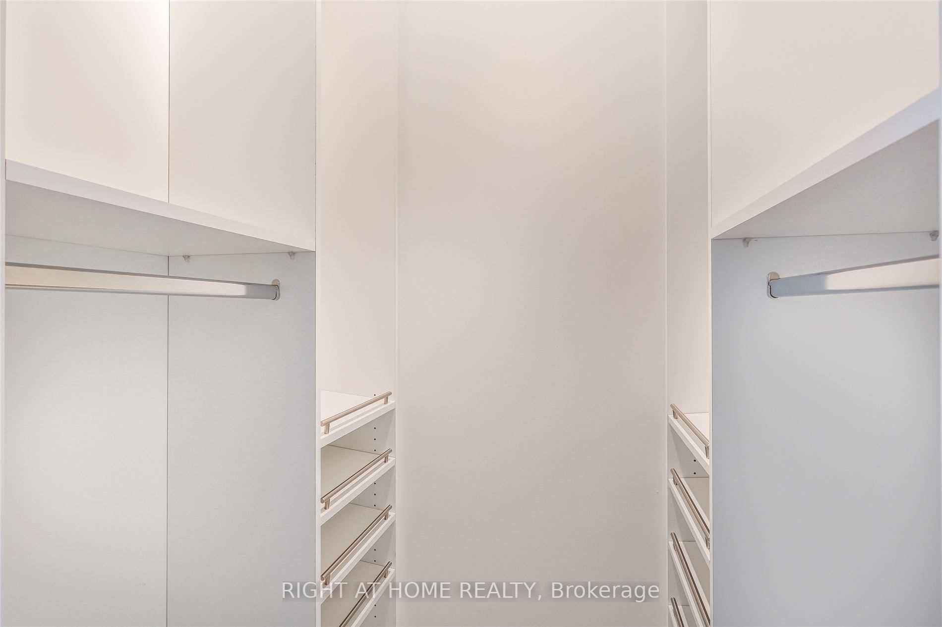 223 St. Clair Ave W, #207