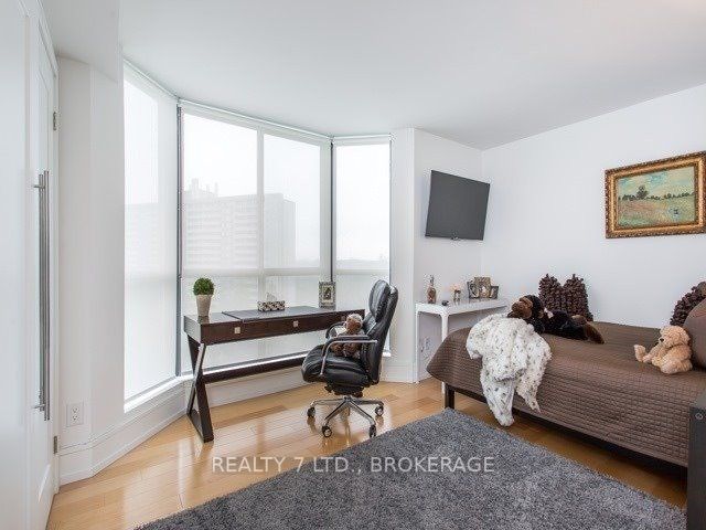 Listing C6044603 - Large Photo # 19