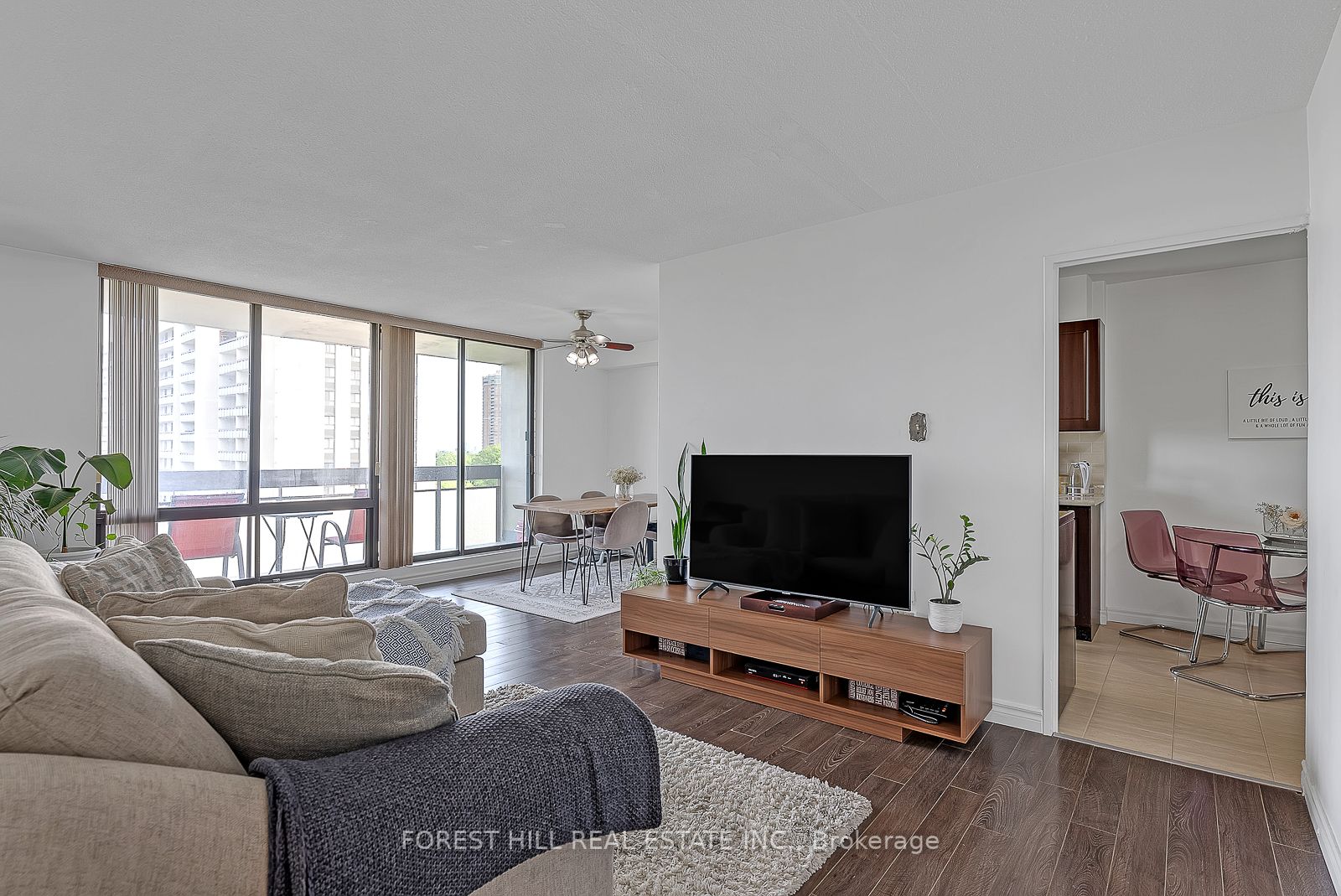 Listing C6044624 - Large Photo # 3