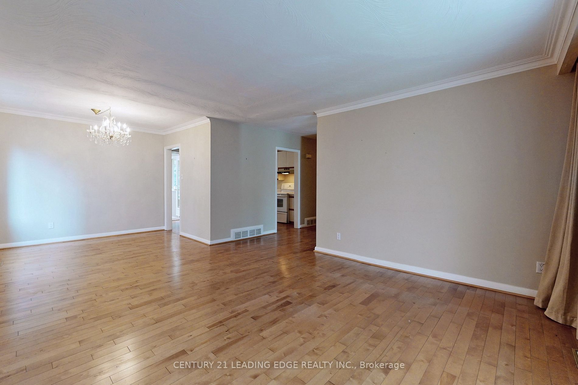 Listing C6044772 - Large Photo # 7
