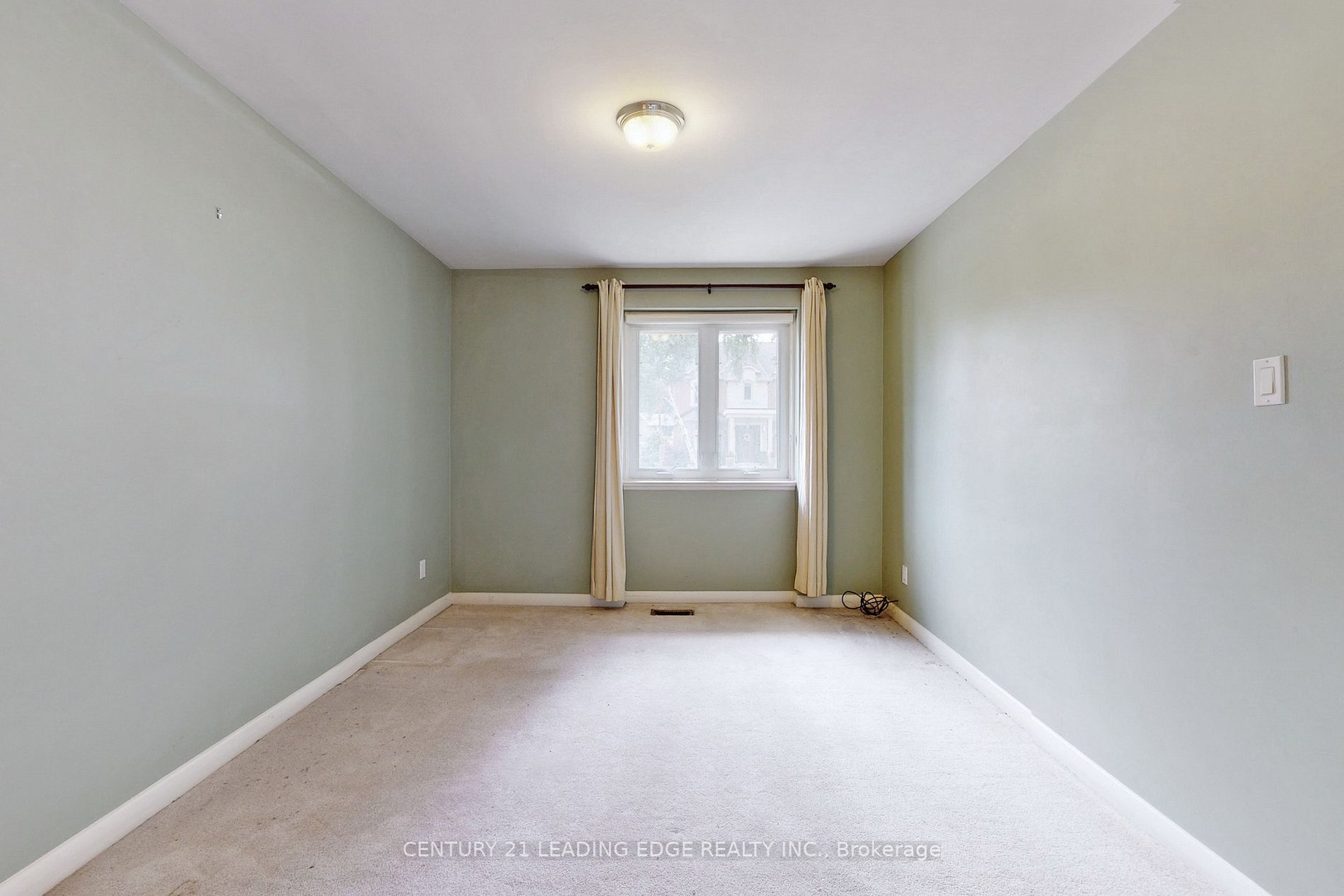 Listing C6044772 - Large Photo # 13