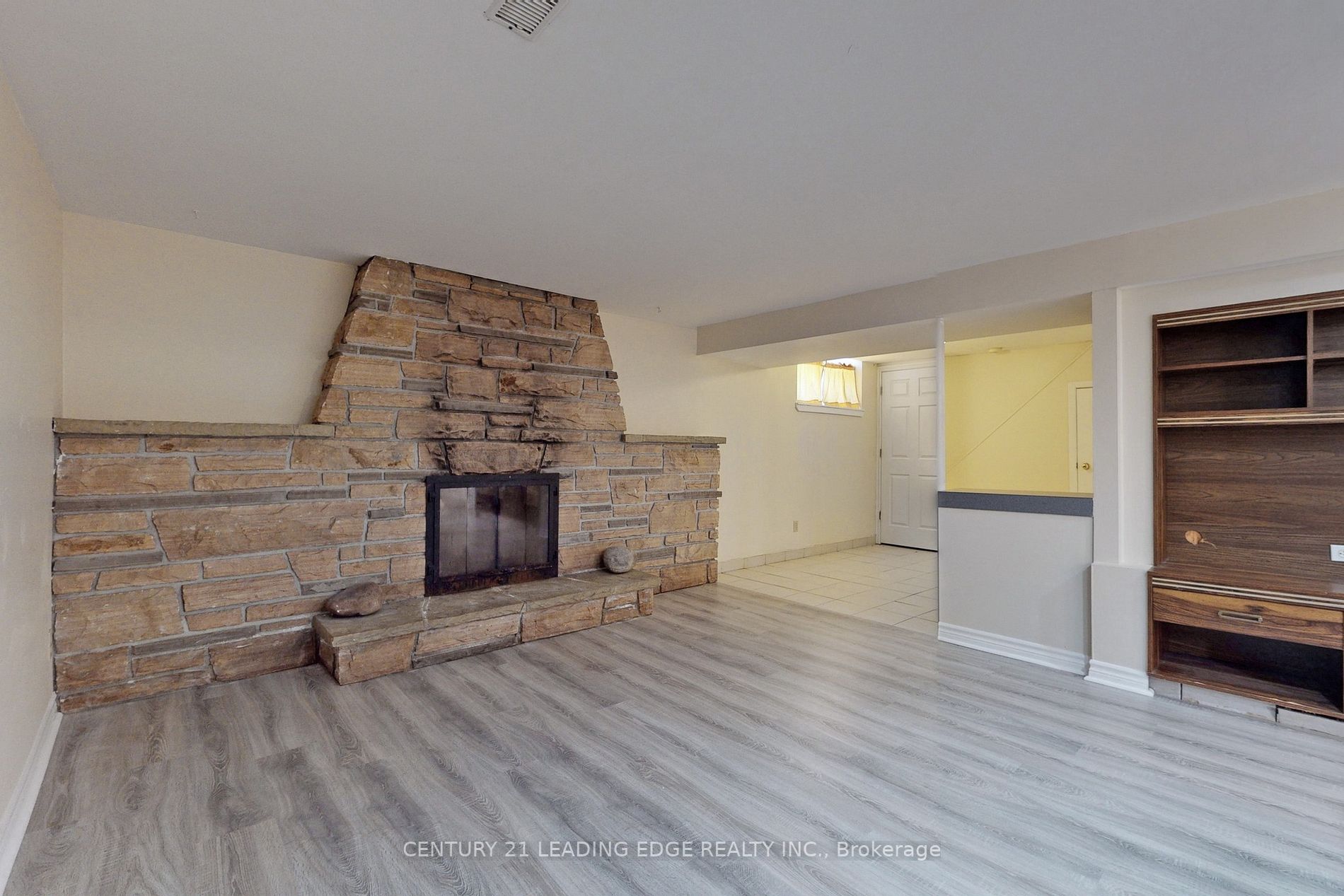 Listing C6044772 - Large Photo # 27