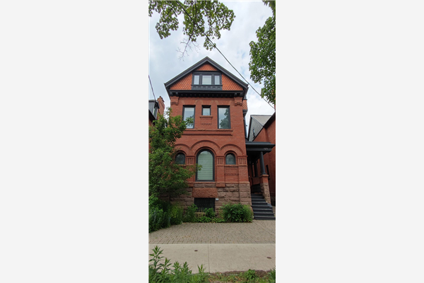 123 Bedford Rd, Toronto