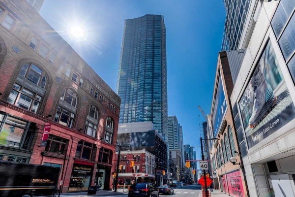 197 Yonge St, Toronto