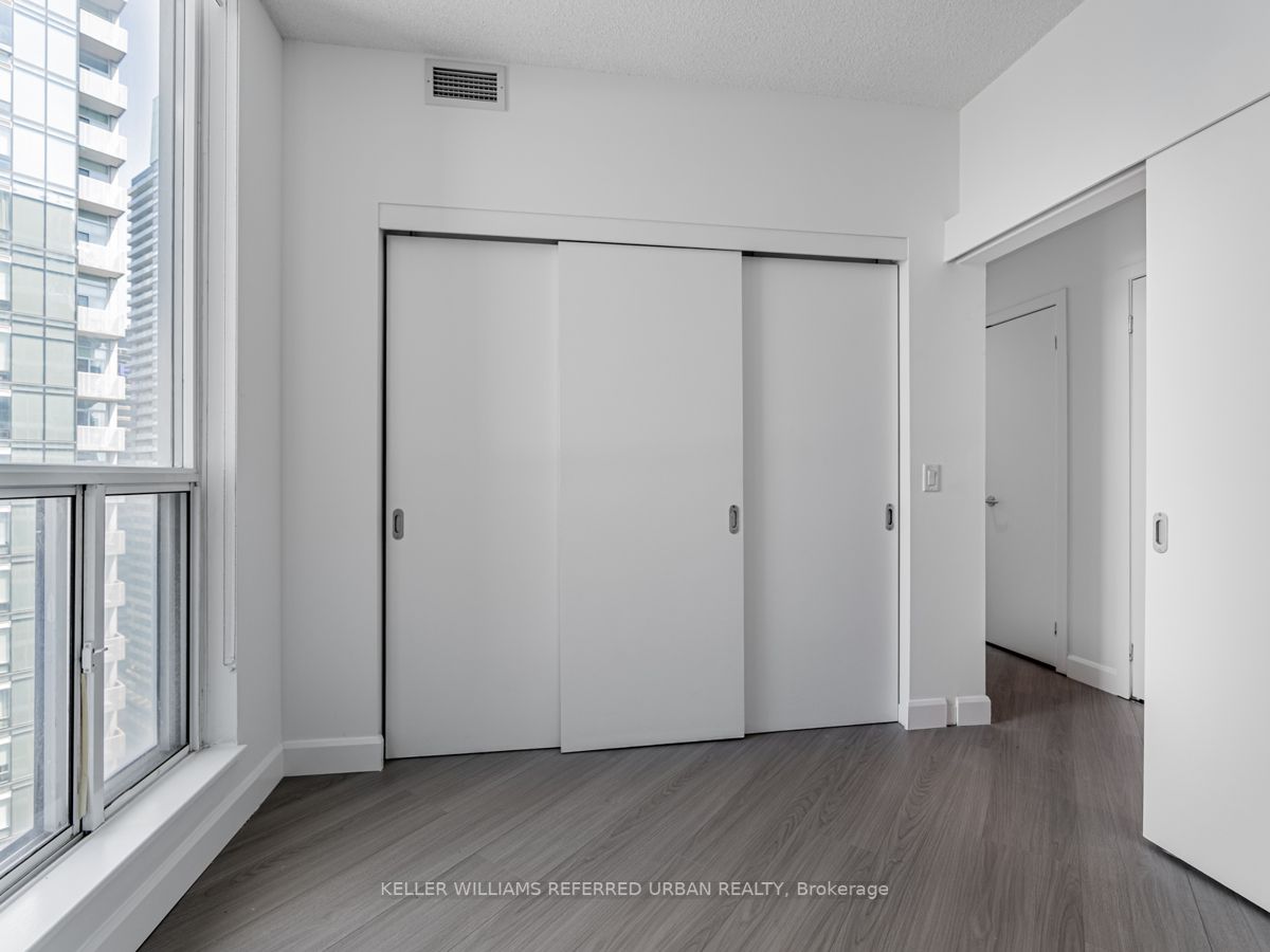 Listing C6045688 - Large Photo # 7