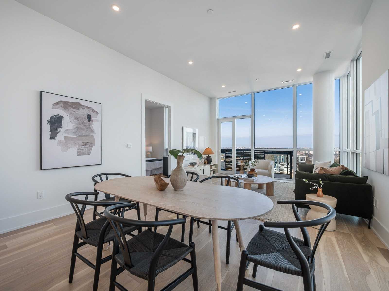 39 Roehampton Avenue, #4602