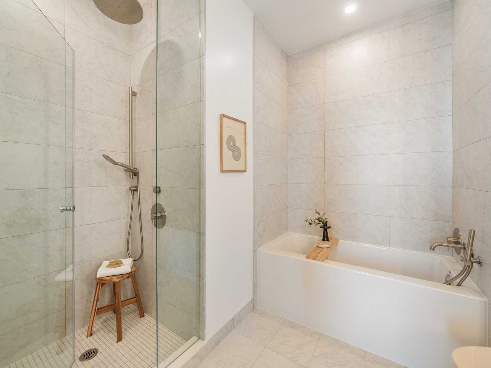 39 Roehampton Avenue, #4602