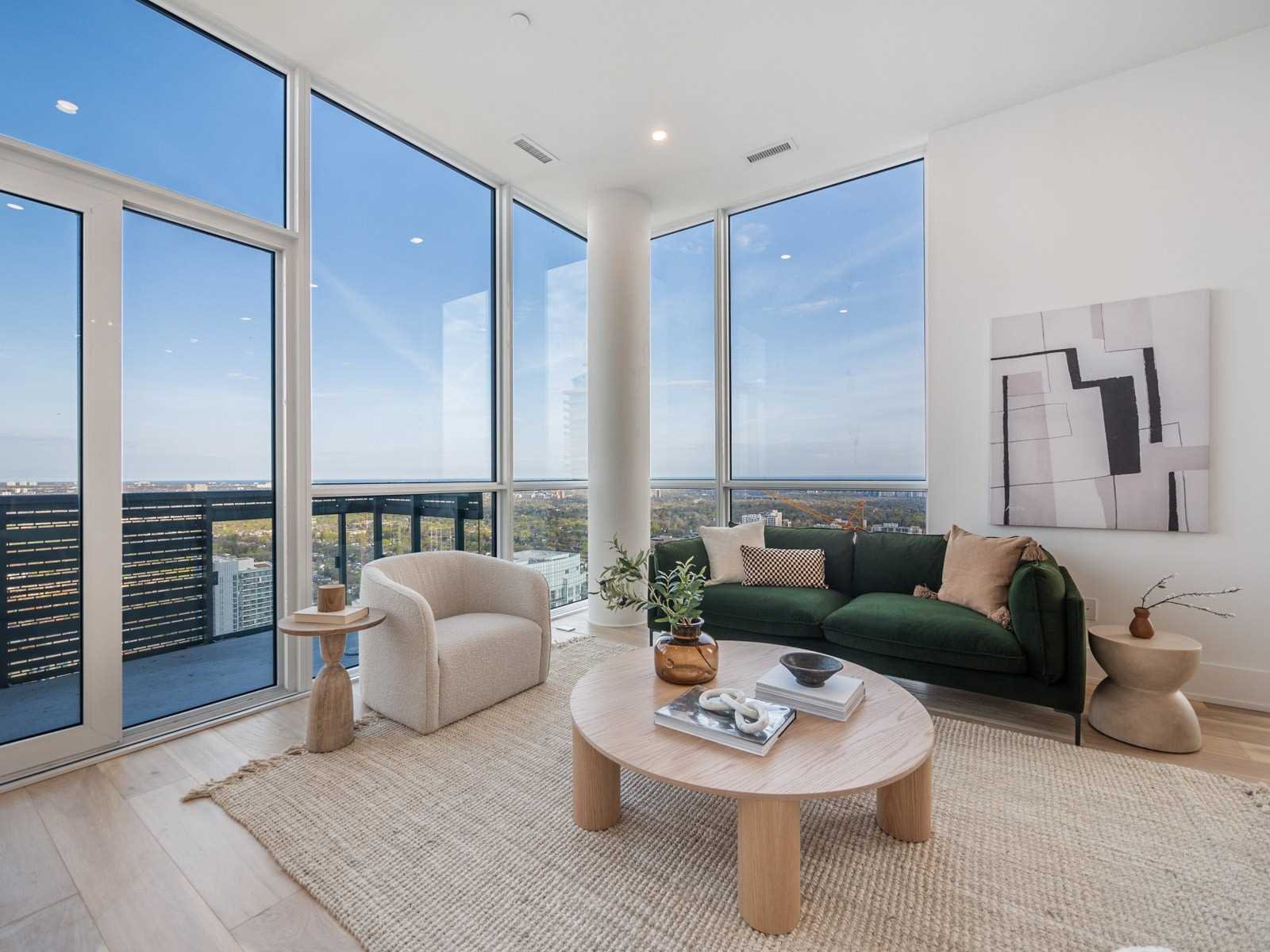39 Roehampton Avenue, #4602