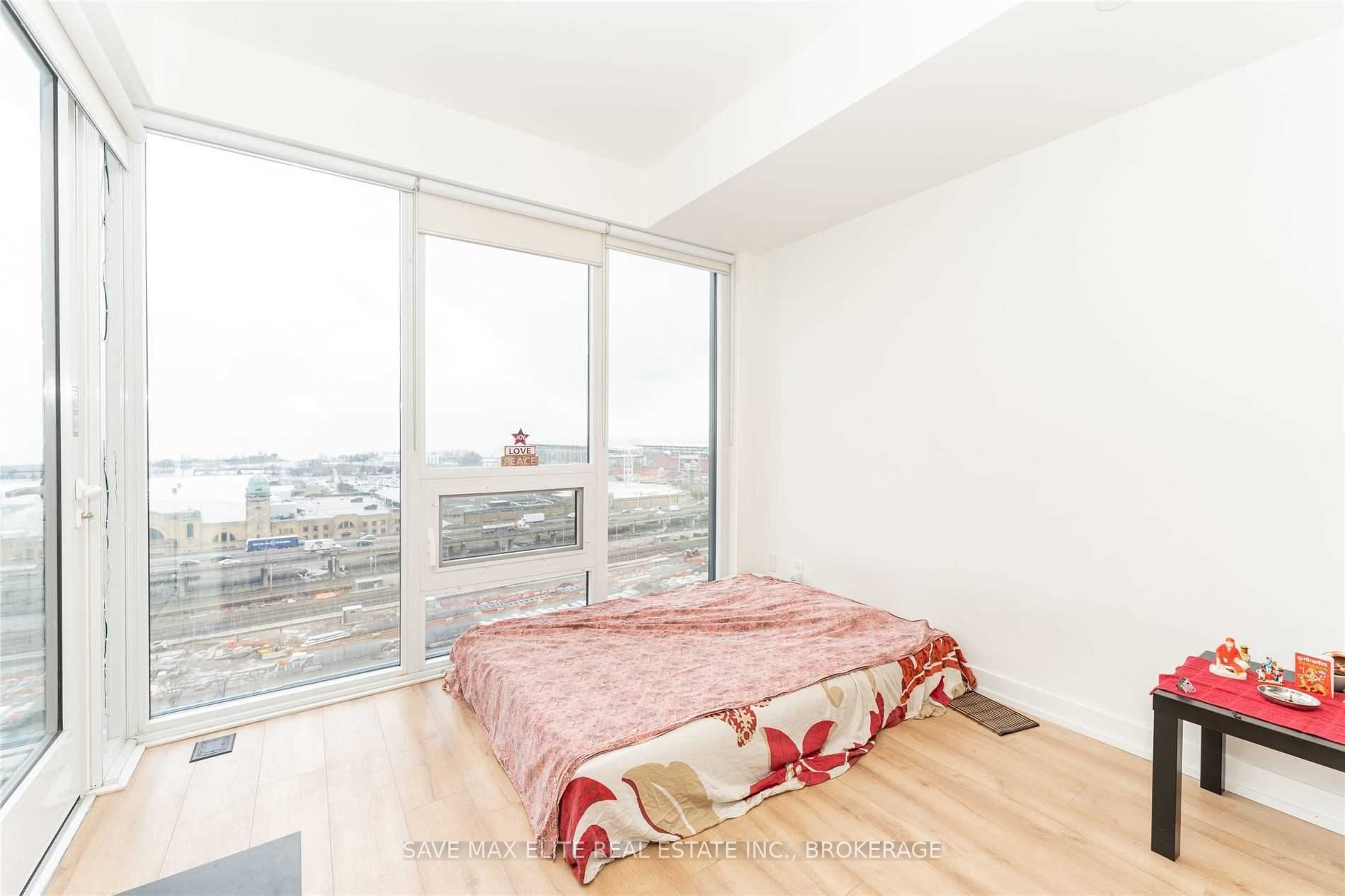 135 East Liberty St, #1202