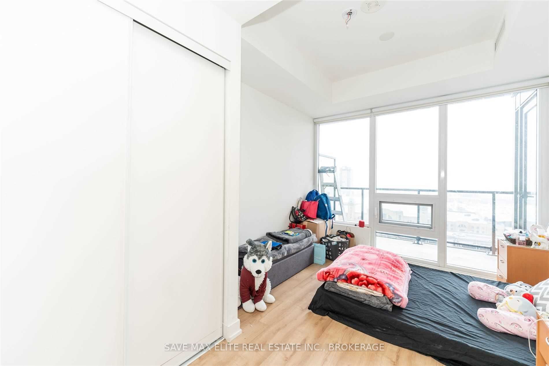 135 East Liberty St, #1202