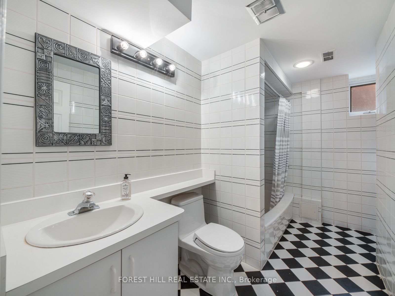 Listing C6046580 - Large Photo # 29