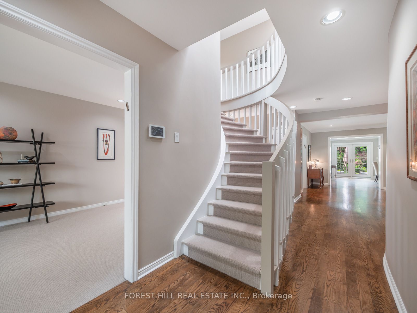 Listing C6046580 - Large Photo # 3