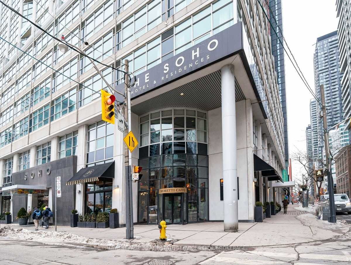 36 Blue Jays Way, #910