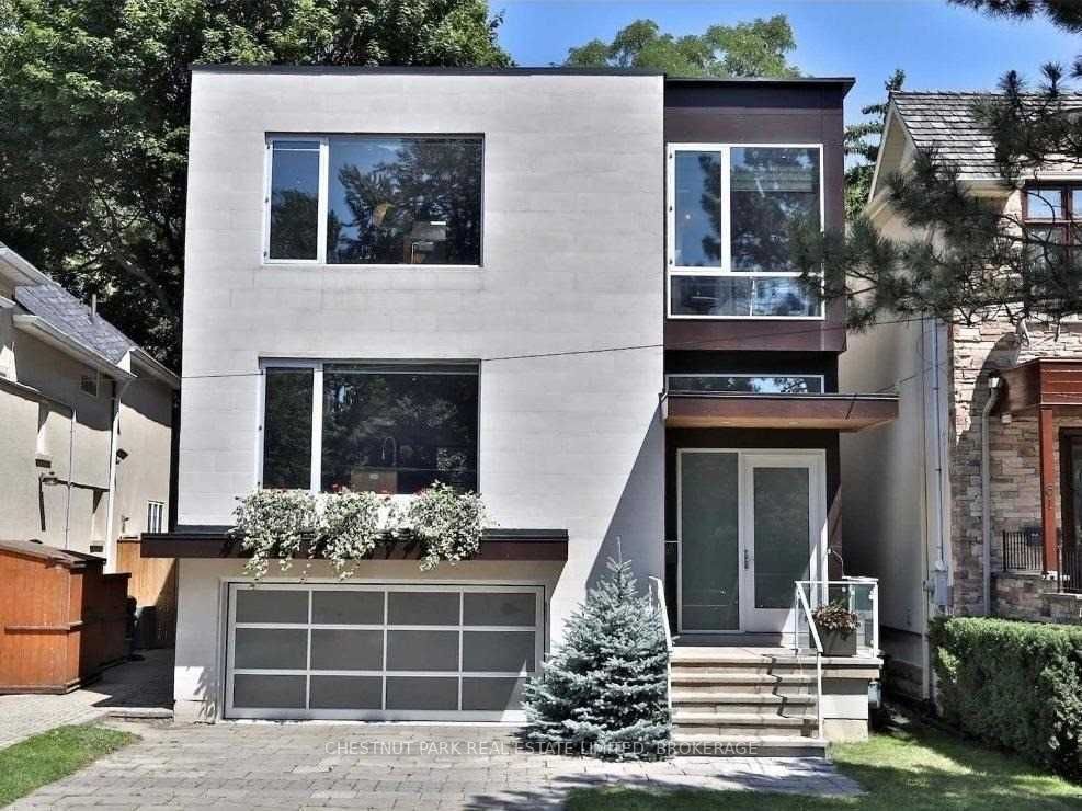 63 Douglas Cres