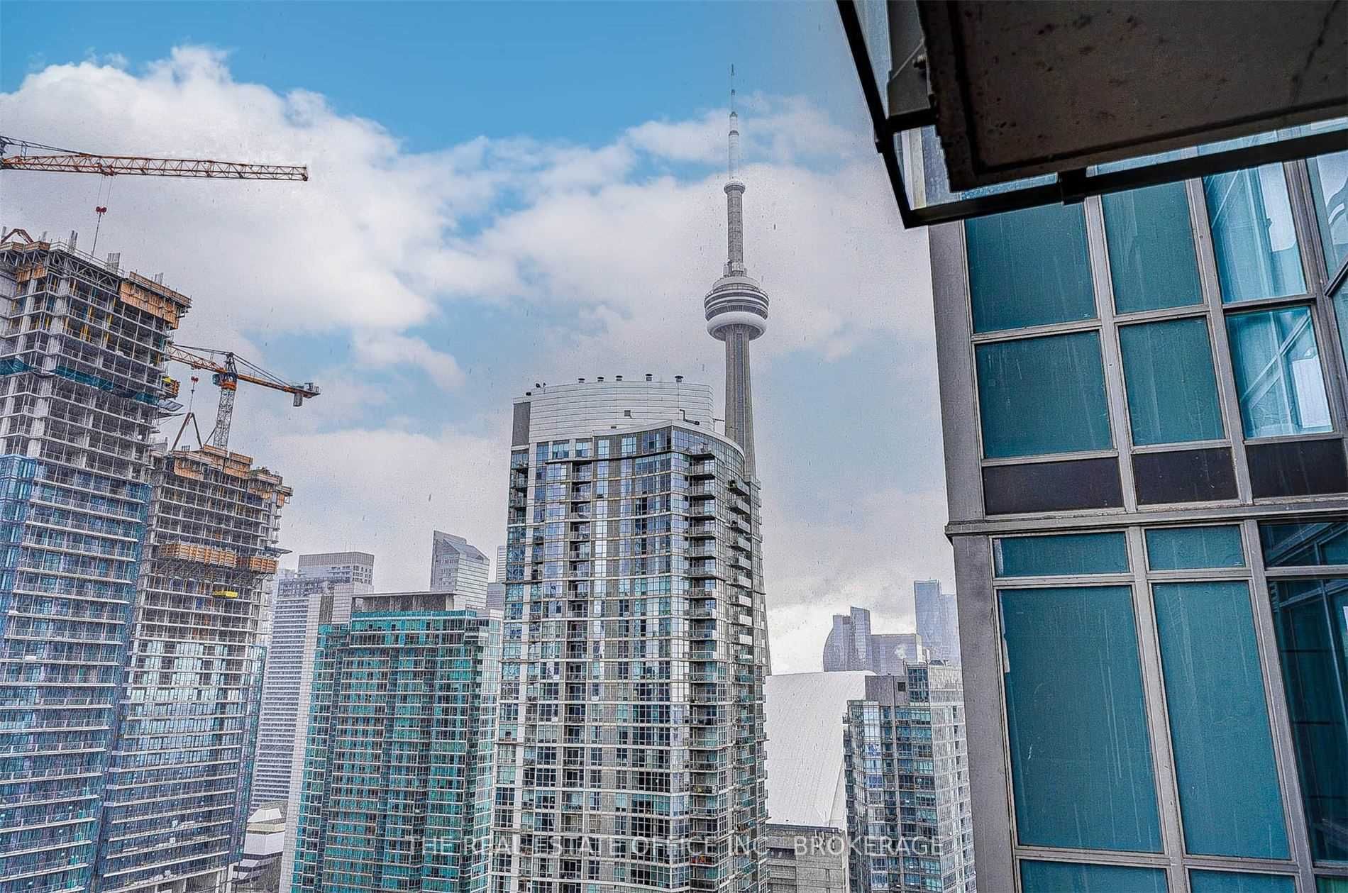 11 Brunel Crt, #3305