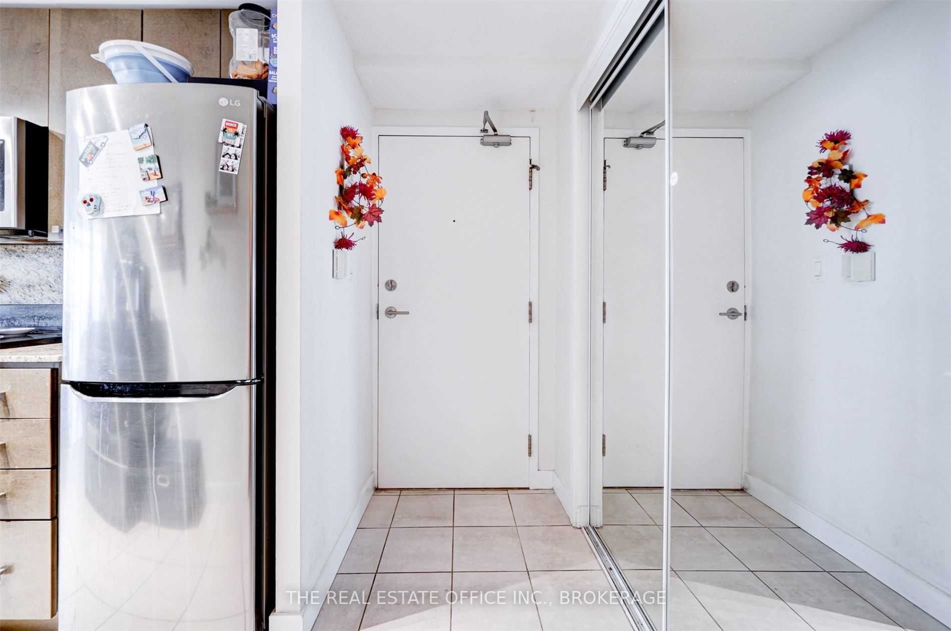 11 Brunel Crt, #3305