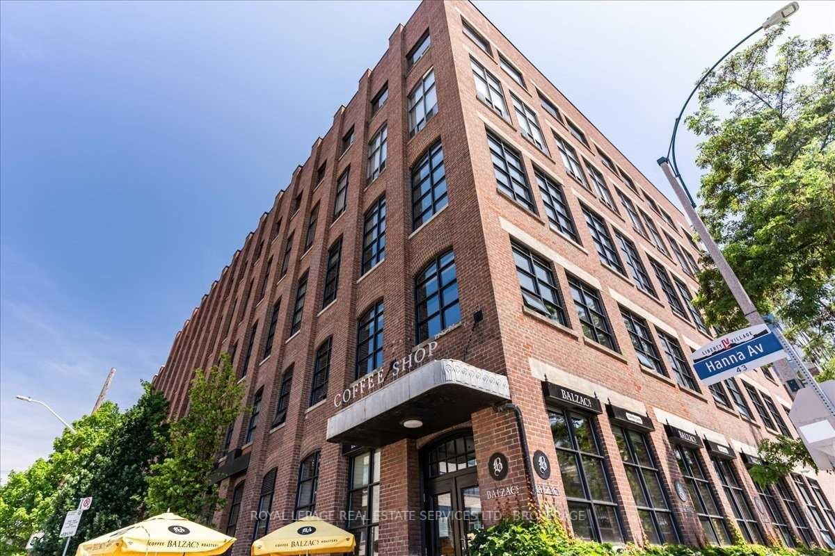 43 Hanna Ave, #306