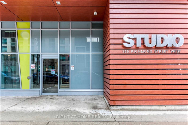 199 Richmond St W, Toronto