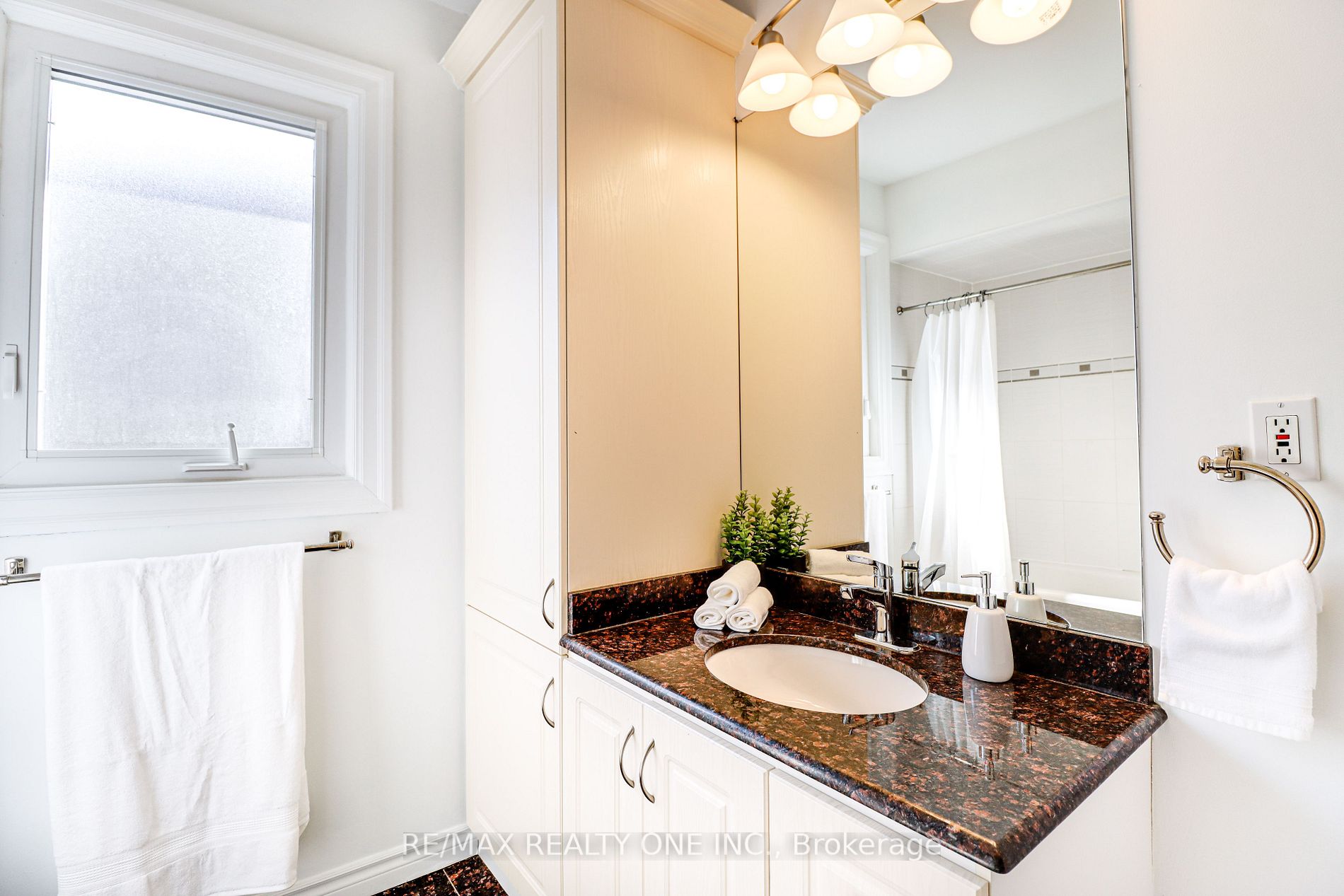 Listing C6047636 - Large Photo # 20