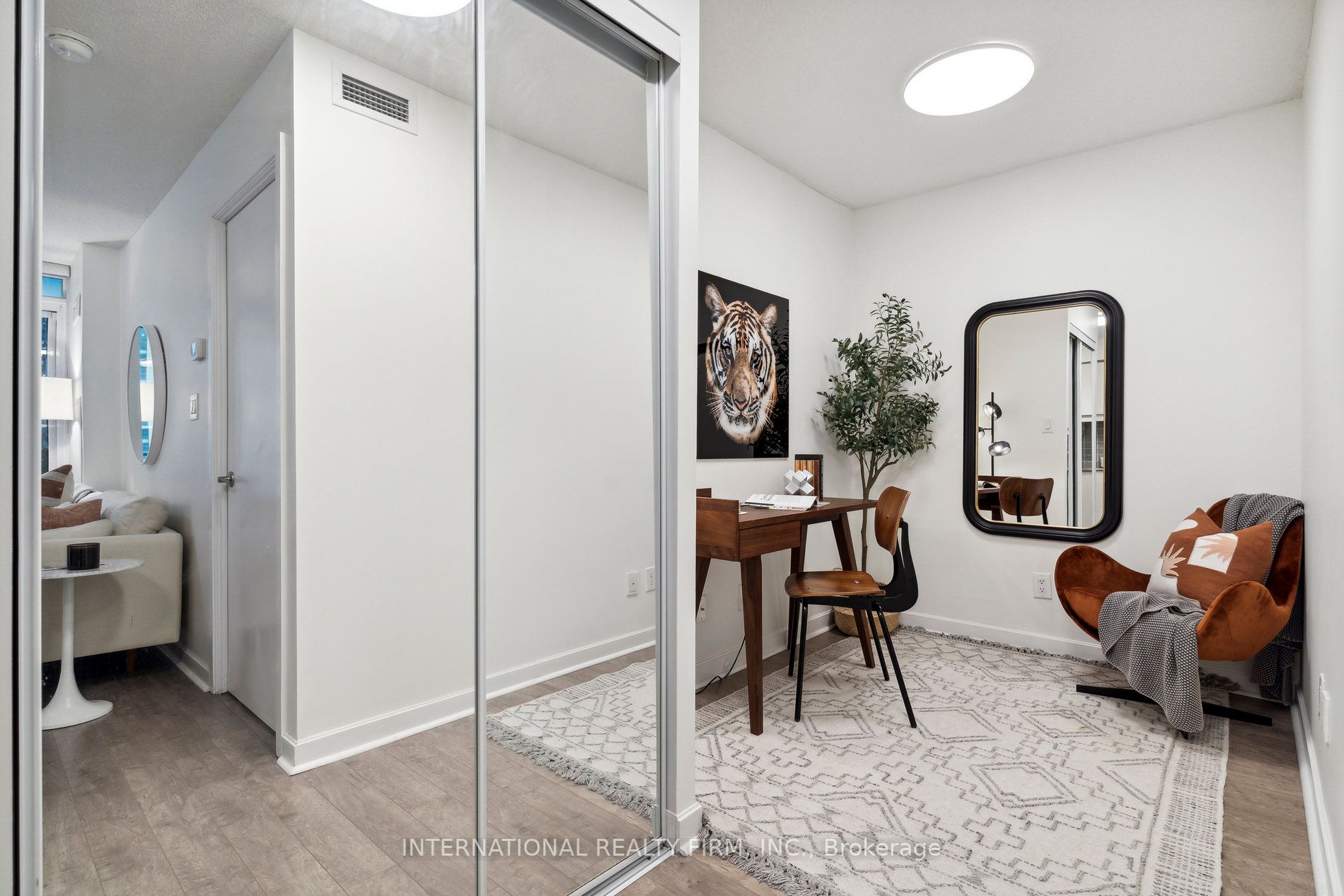 33 Bay St, #1105
