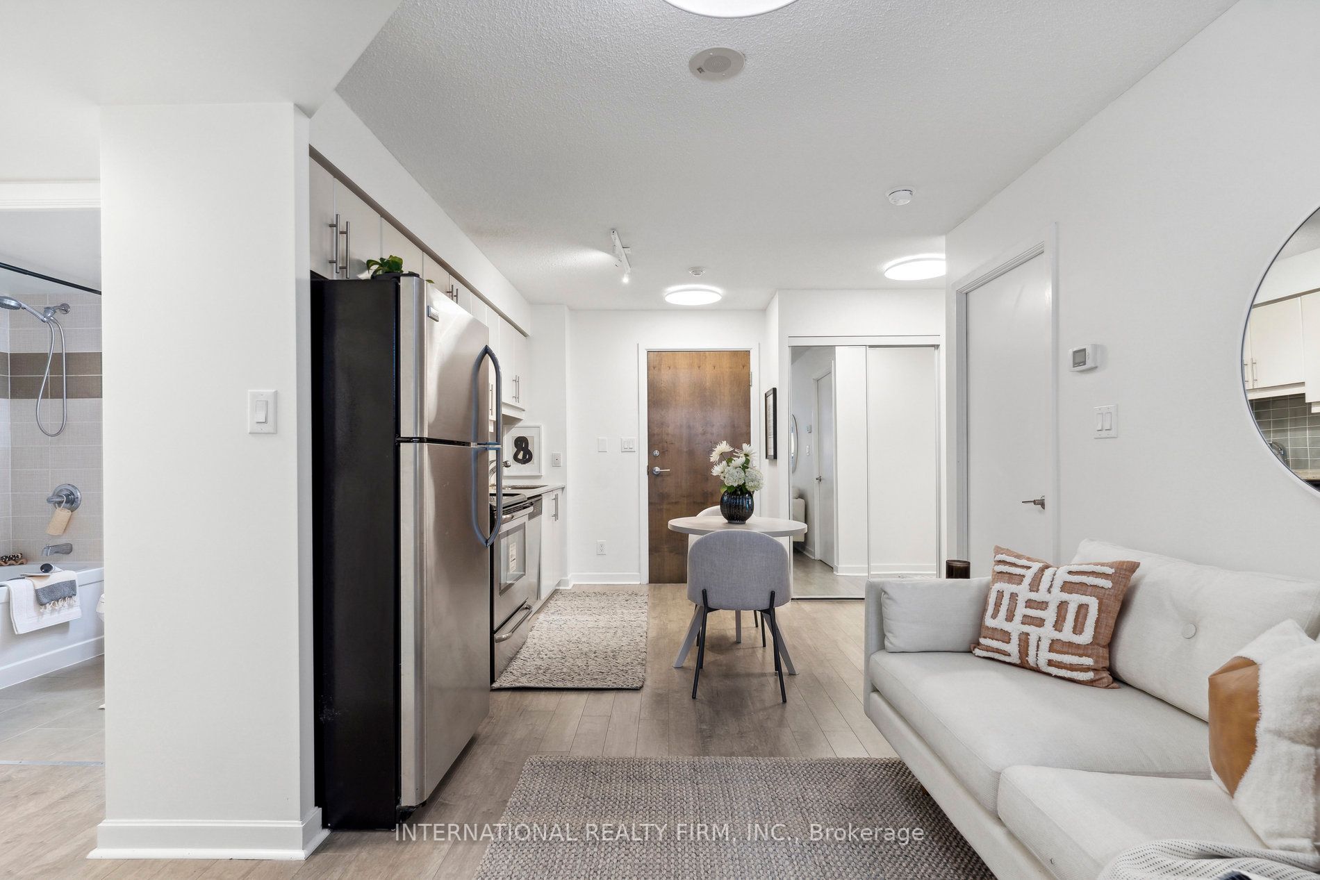 33 Bay St, #1105