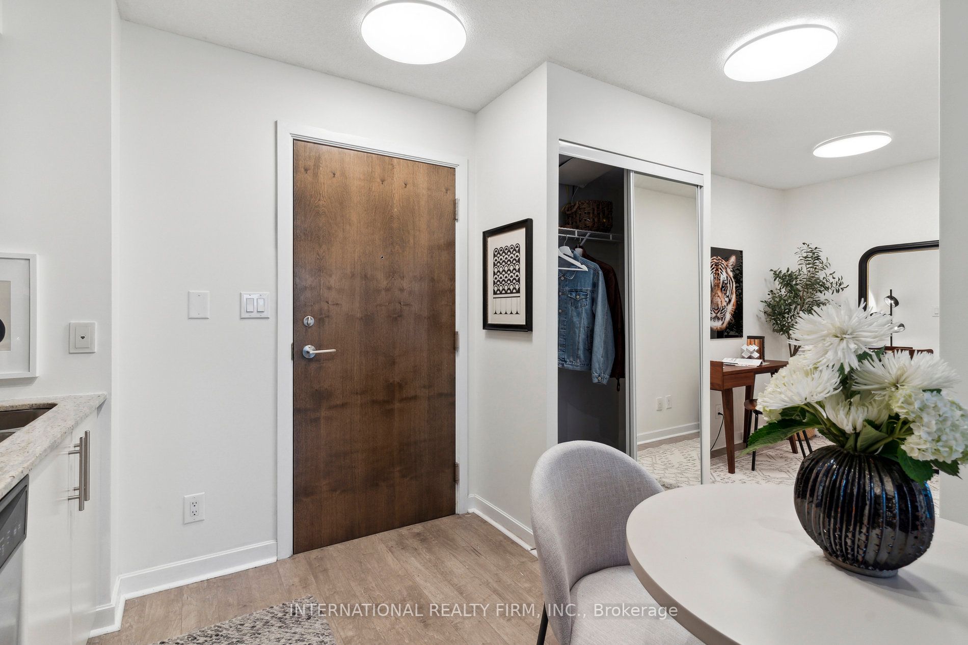 33 Bay St, #1105