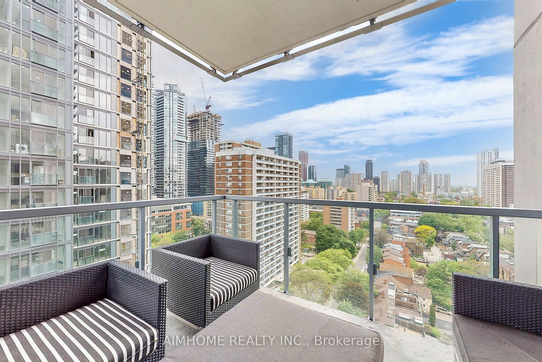 1 Gloucester St, #1816