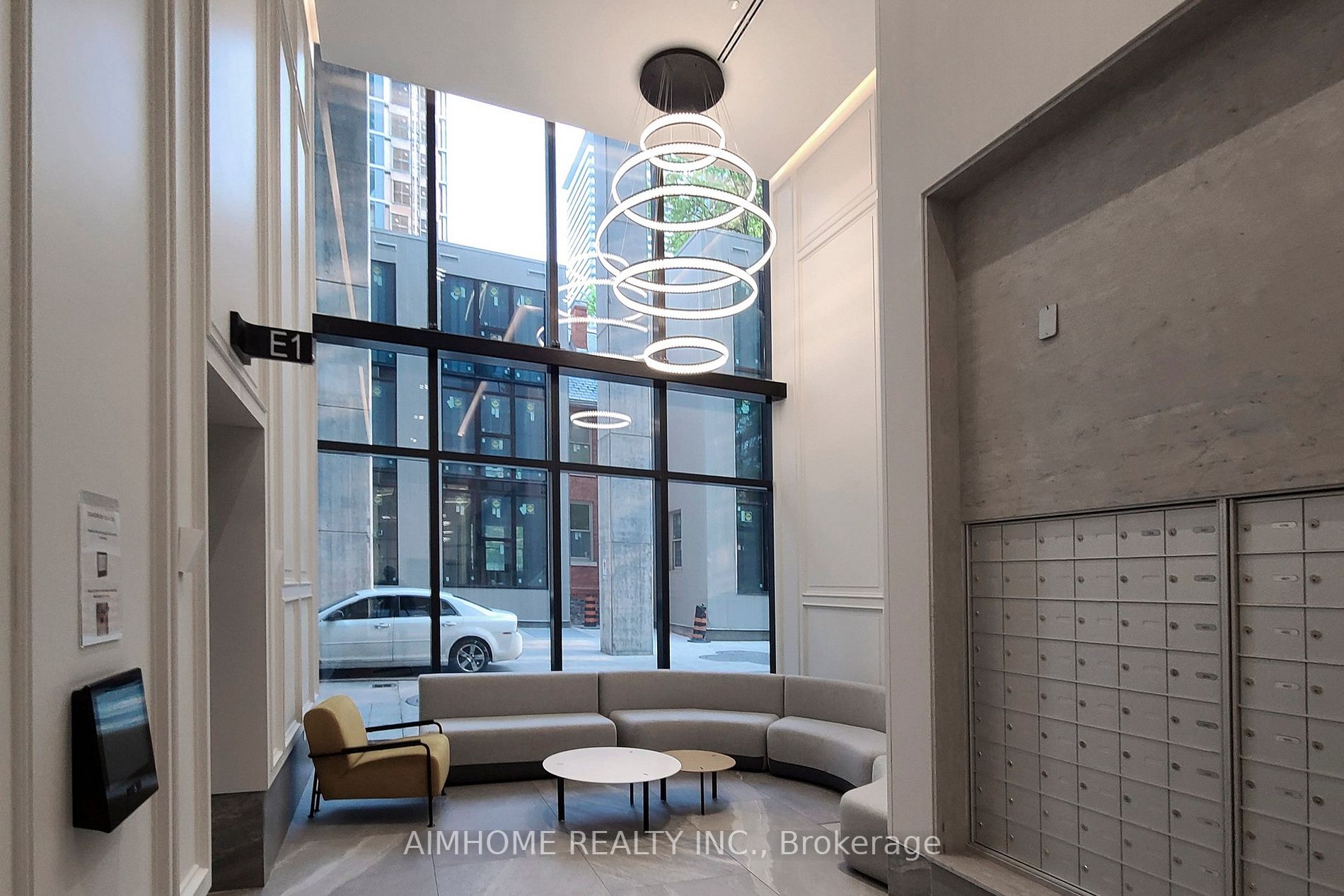 1 Gloucester St, #1816
