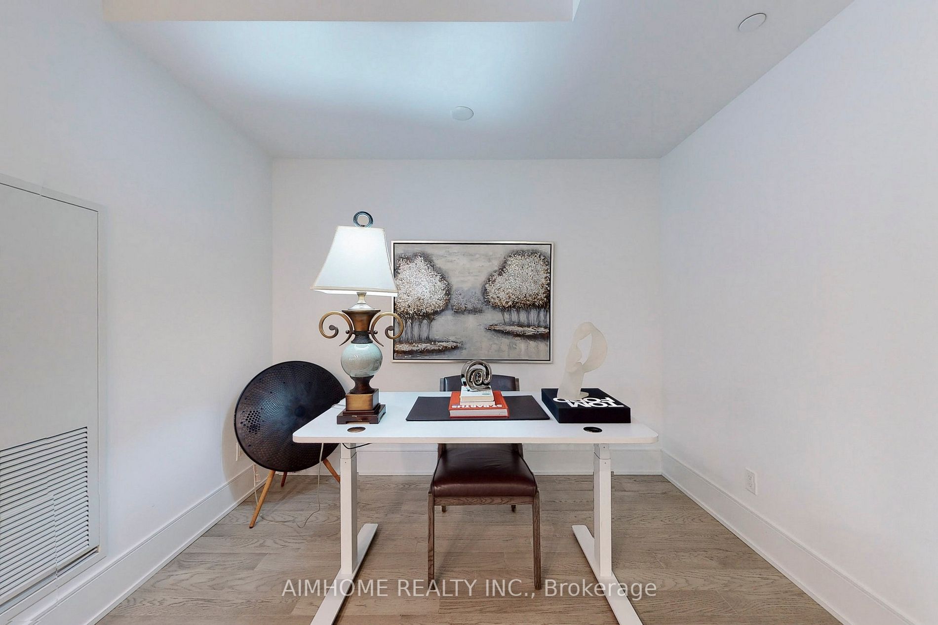 1 Gloucester St, #1816