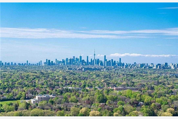 117 Mcmahon Dr, Toronto