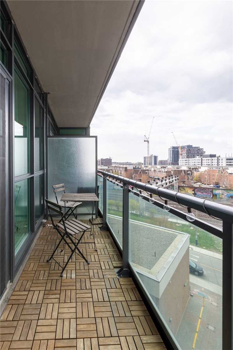1171 Queen St W, #702
