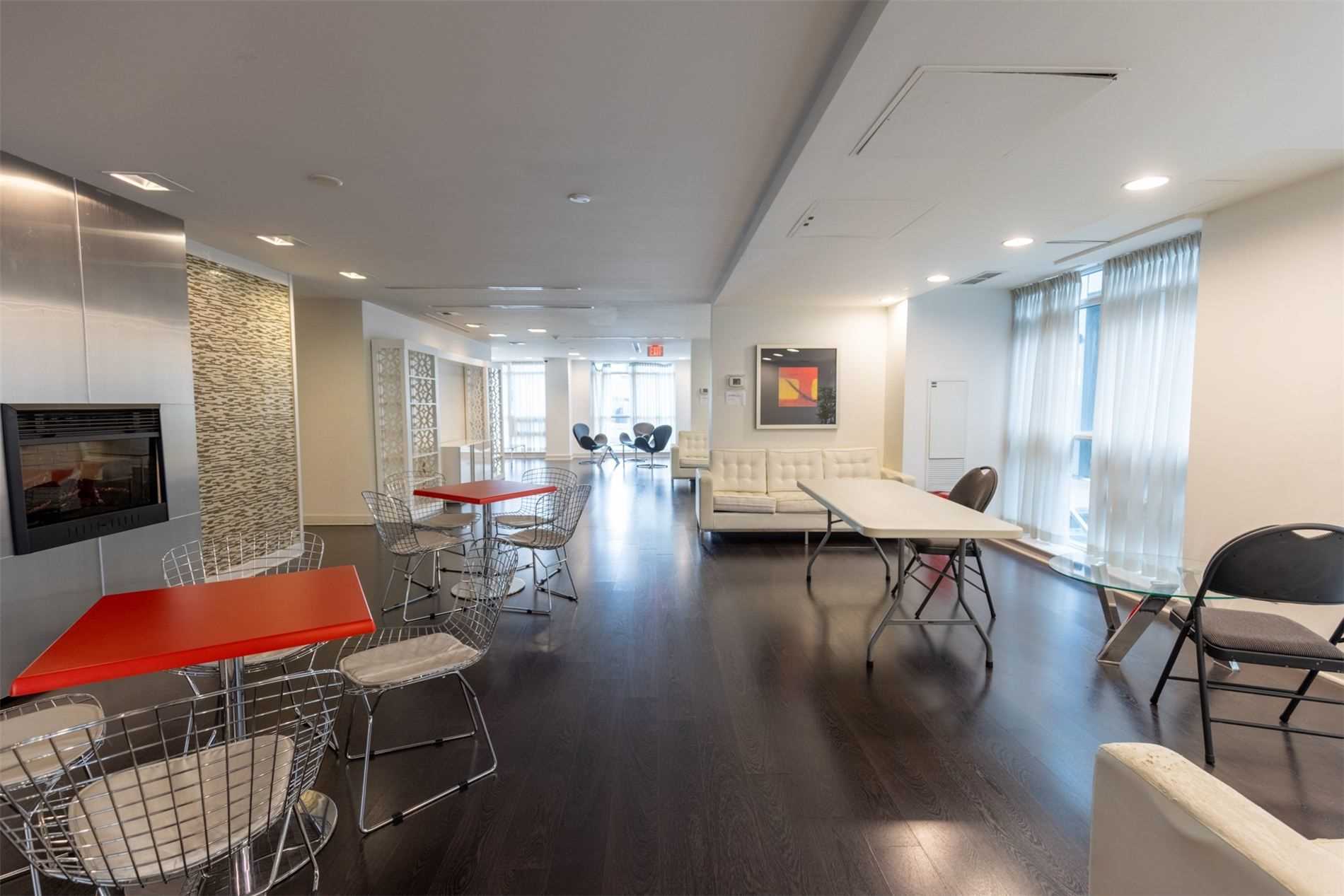 1171 Queen St W, #702