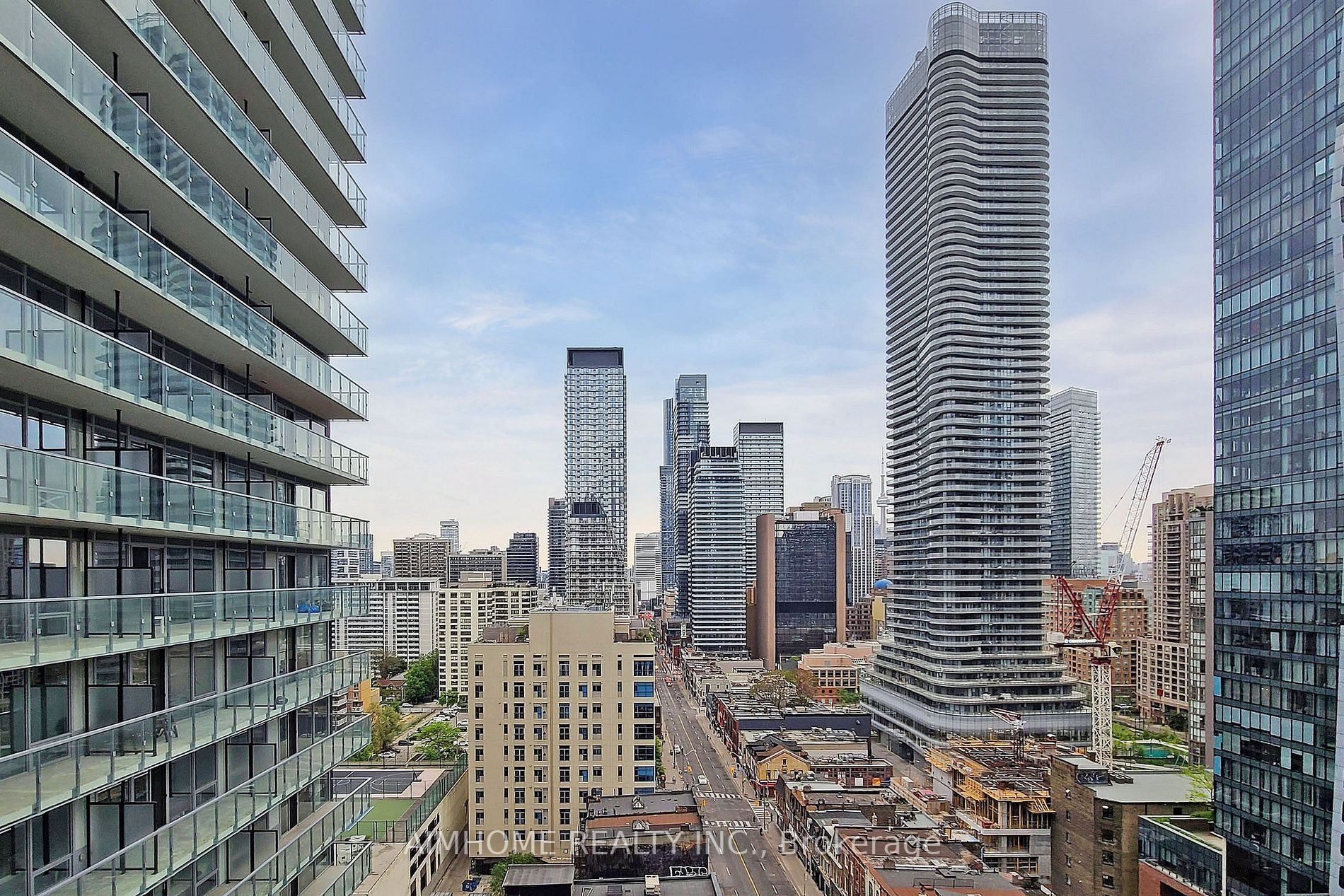 1 Gloucester St, #1815