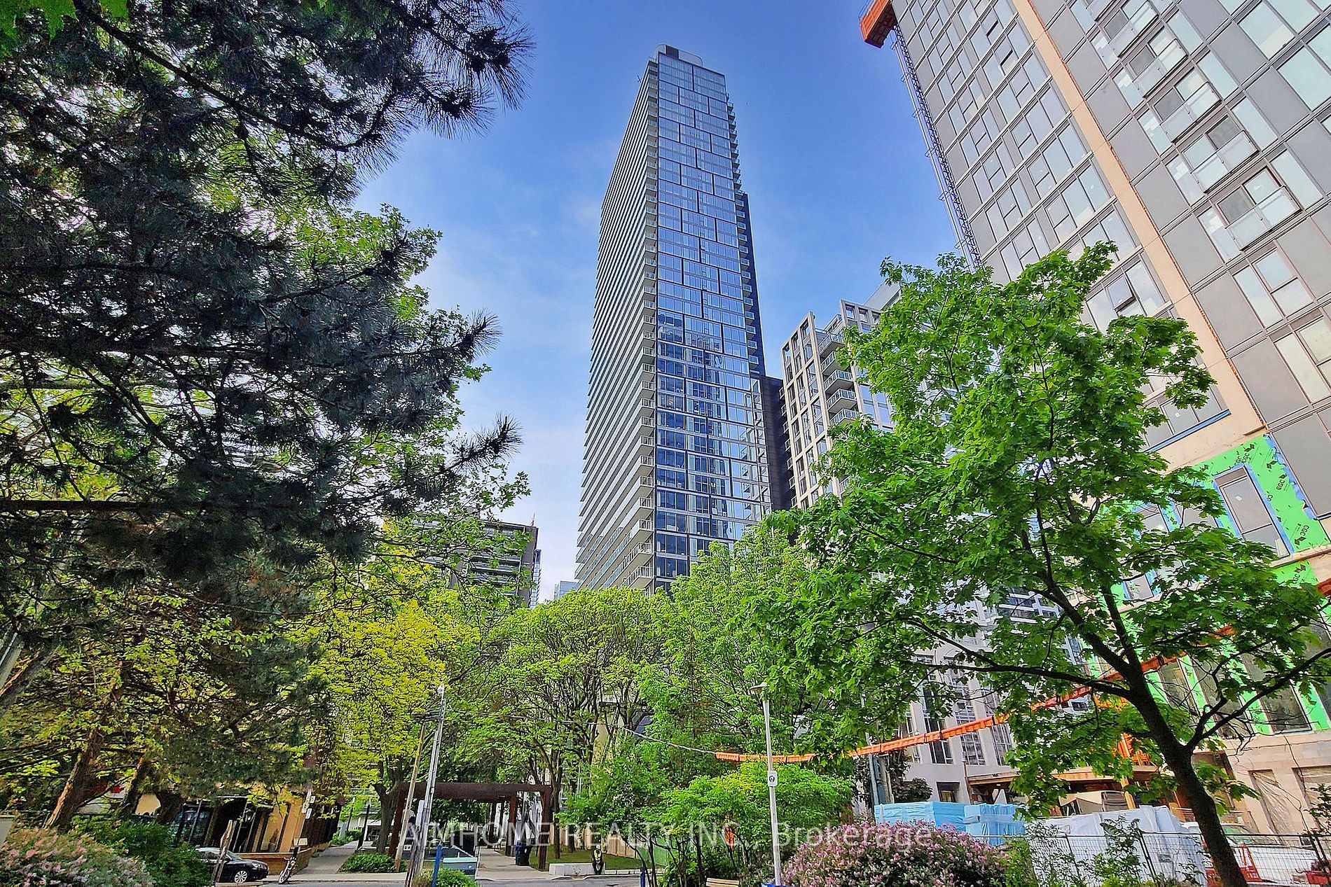 1 Gloucester St, #1815
